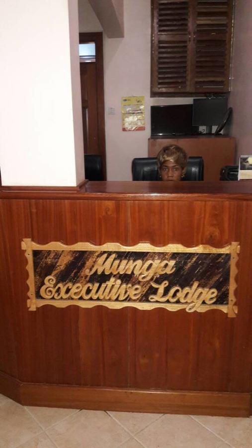 Munga Executive Lodge Аруша Екстериор снимка